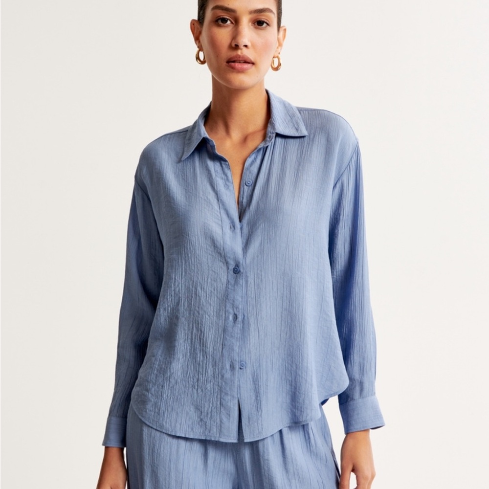 A&F Oversized Crinkle Textured Shirt sz S Brown